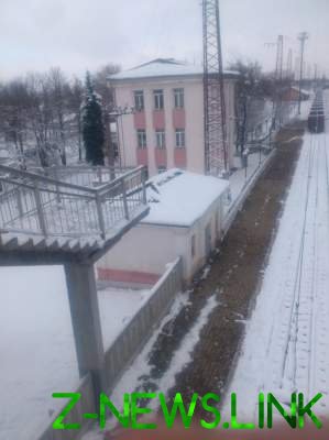 Как сейчас выглядят ж/д вокзалы на оккупированном Донбассе