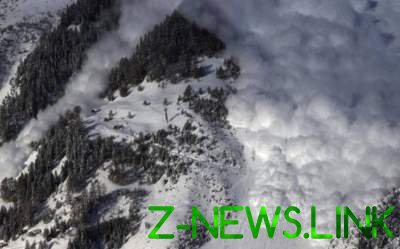 Жителей Закарпатья предупредили о высоком риске схода лавин