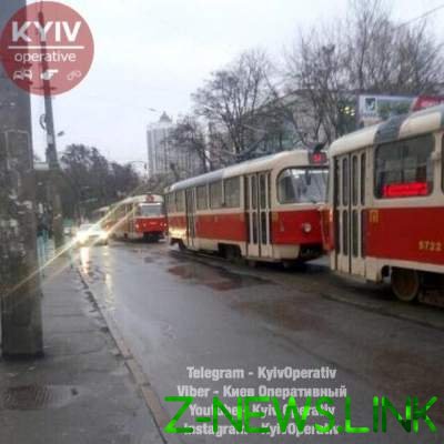 В Киеве возникли проблемы с движением трамваев