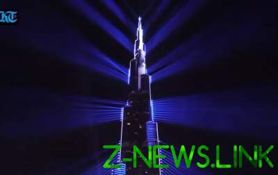 В Дубае прошло рекордное по размаху лазерное шоу. Видео