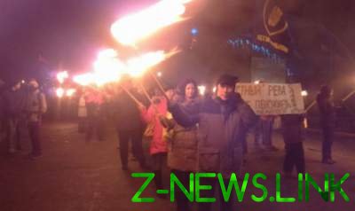 В городах Донетчины состоялось факельное шествие. Видео