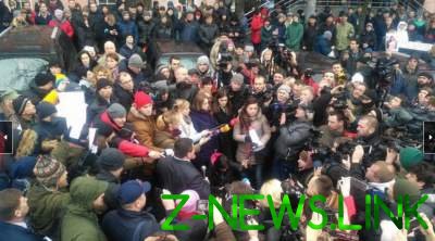 Активисты вышли на протест в связи с убийством правозащитницы Ноздровской
