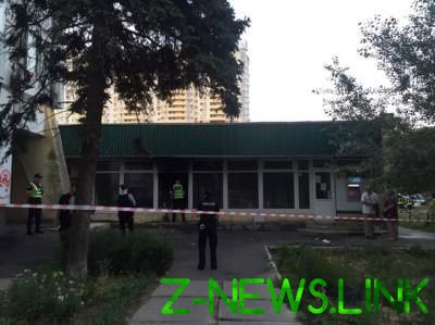 В киевское отделение «Ощадбанка» кинули взрывной "коктейль"