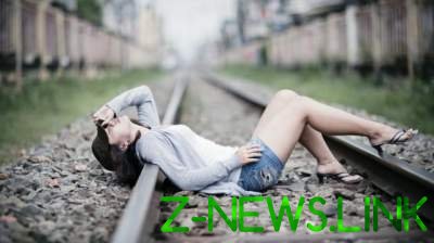 В Киеве девушка погибла под колесами поезда