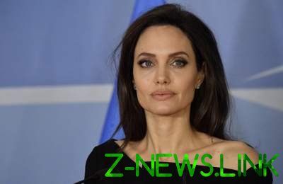 Анджелина Джоли удивила фанатов болезненной худобой