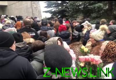 В Сети показали похороны певицы Юлии Началовой. Видео