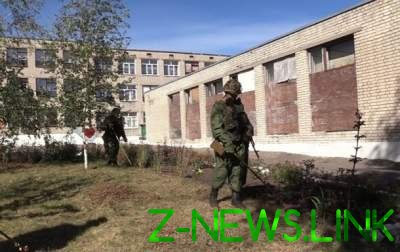 Боевики обстреляли две школы в Донецке