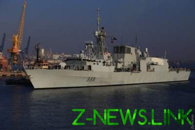 В порт Одессы зашли два корабля НАТО