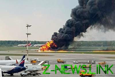 Журналисты узнали о приоритетной версии авиакатастрофы в Шереметьево