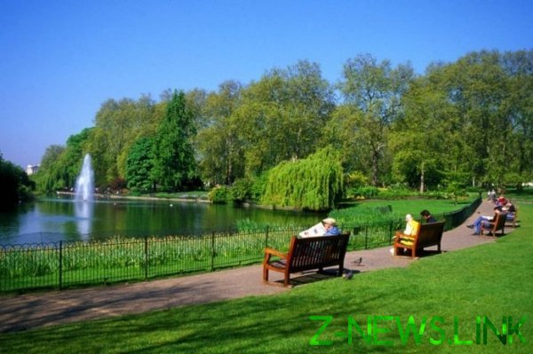 В Киеве обещают отремонтировать 90 парков