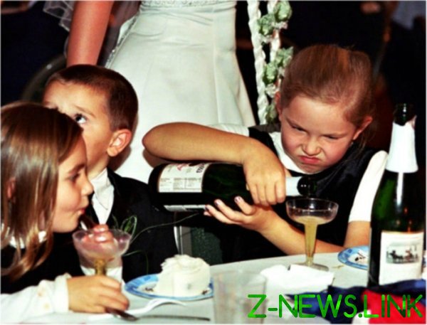 Веселые фотки детей, не желавших посещать свадьбу