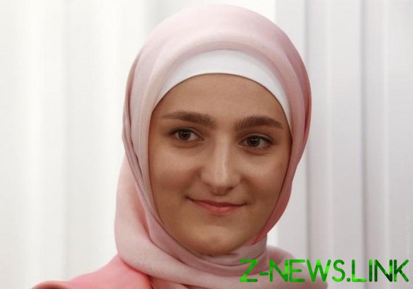 Рамзан Кадыров наградил свою 21-летнюю дочь медалью «За заслуги перед Чеченской Республи