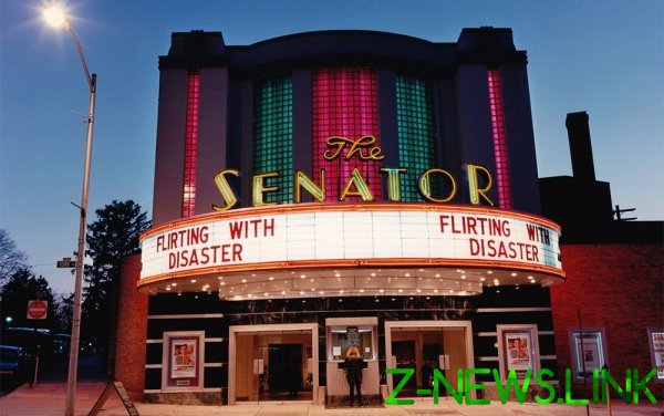 В США готовятся к открытию кинотеатров
