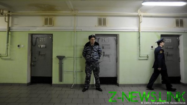 Коронавирус в российских тюрьмах: больные есть, масок и лекарств нет