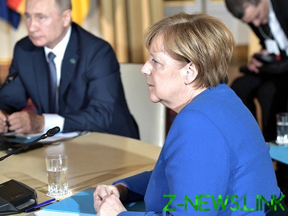 Меркель: Россия ведет гибридные войны и использует методы дестабилизации