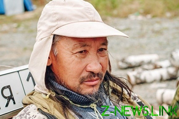 Врачи признали опасным для окружающих шамана, который шел «изгонять Путина»